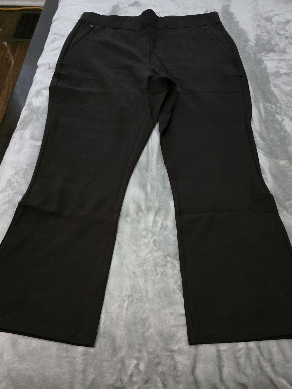 Universal Standard Black Wide-Leg Dress Trouser